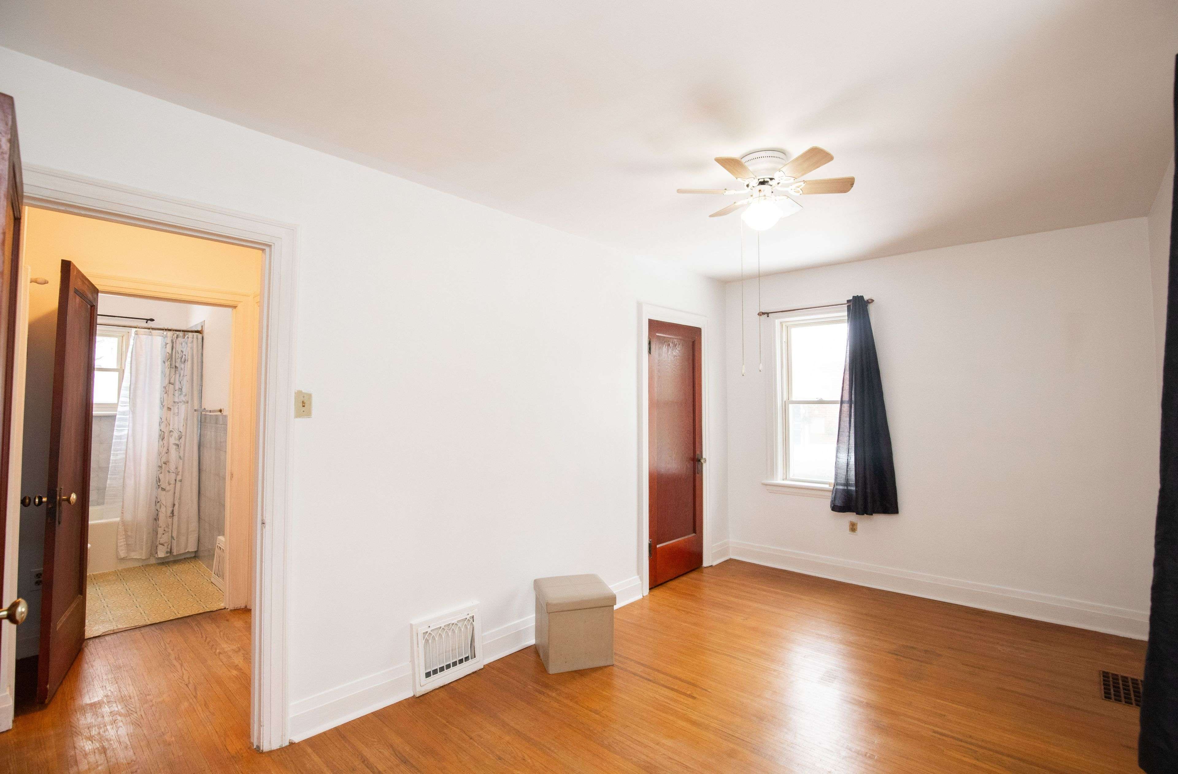 Hamilton, ON L9H 4B5,90 Osler DR