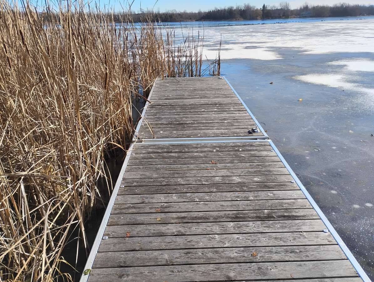 Montague, ON K0G 1N0,571 Rideau River RD