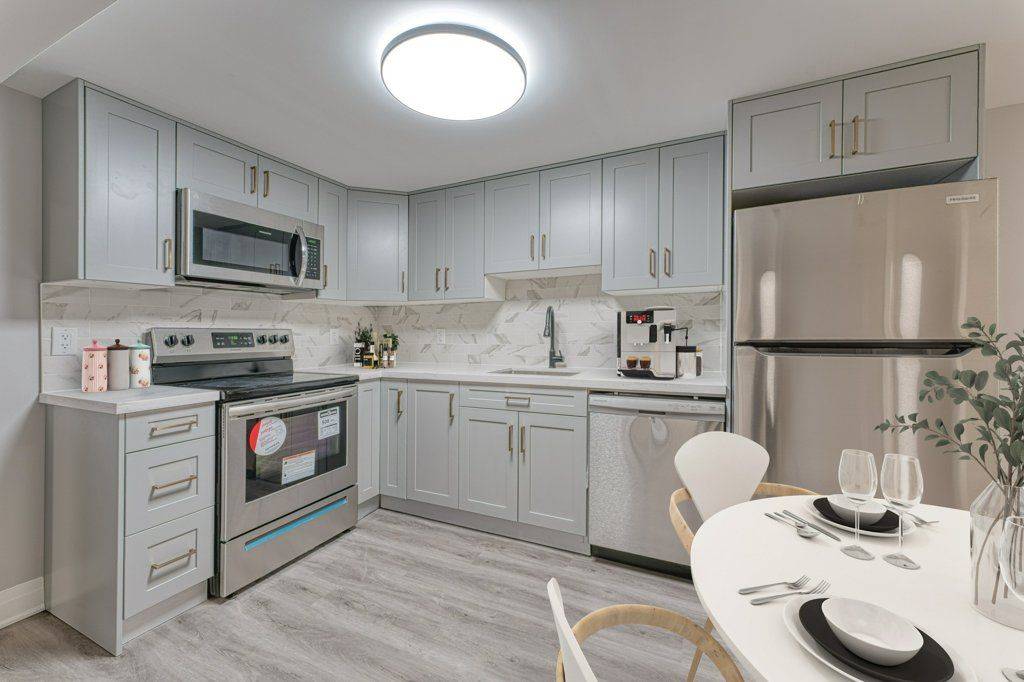 Kingston, ON K7M 6H4,1344 Waverley CRES #2