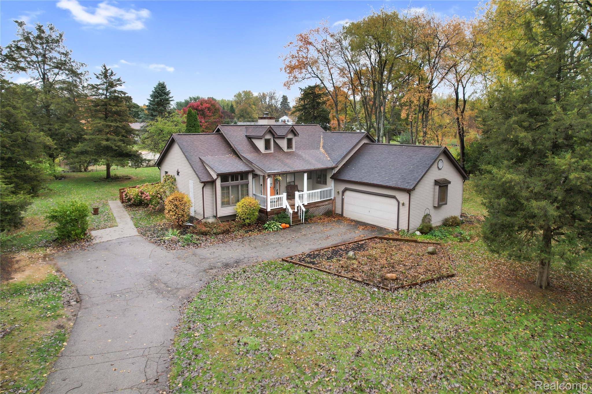 Brighton, MI 48116,8127 Goldenrod CT