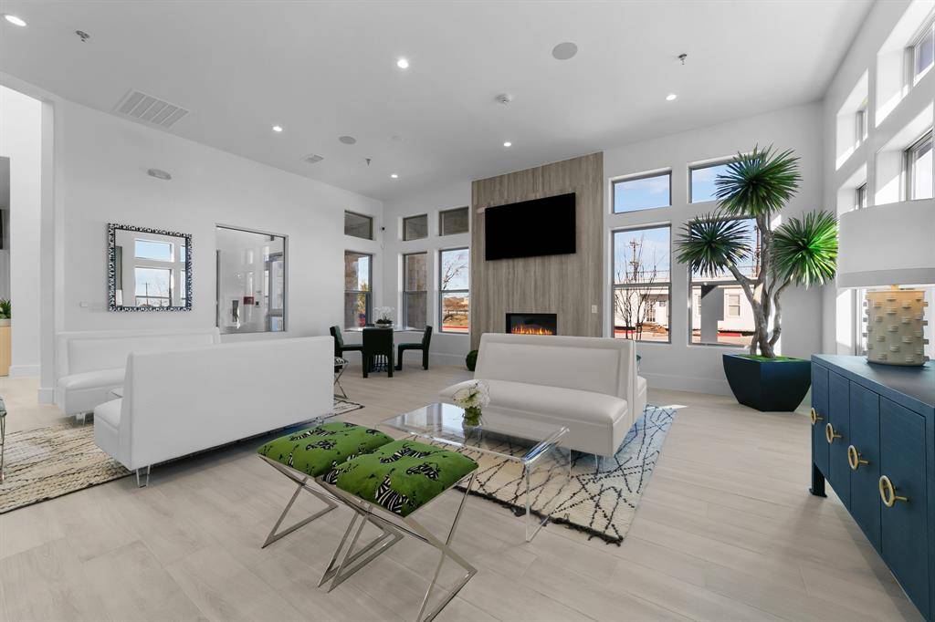 Mckinney, TX 75071,6800 Gladly