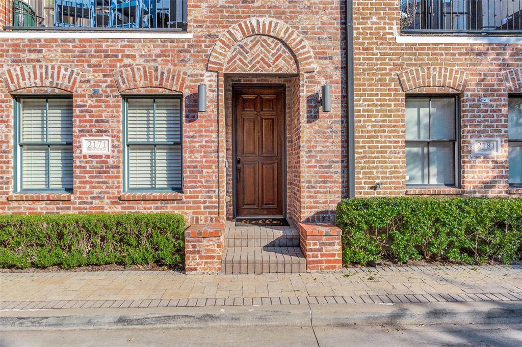 Dallas, TX 75201,2171 Helsminster Drive