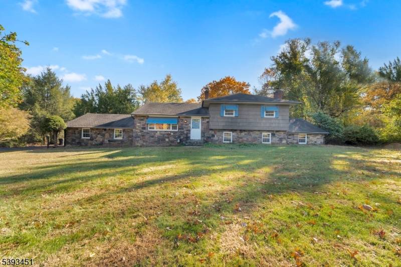 Raritan Twp., NJ 08822,10 Samuel Dr