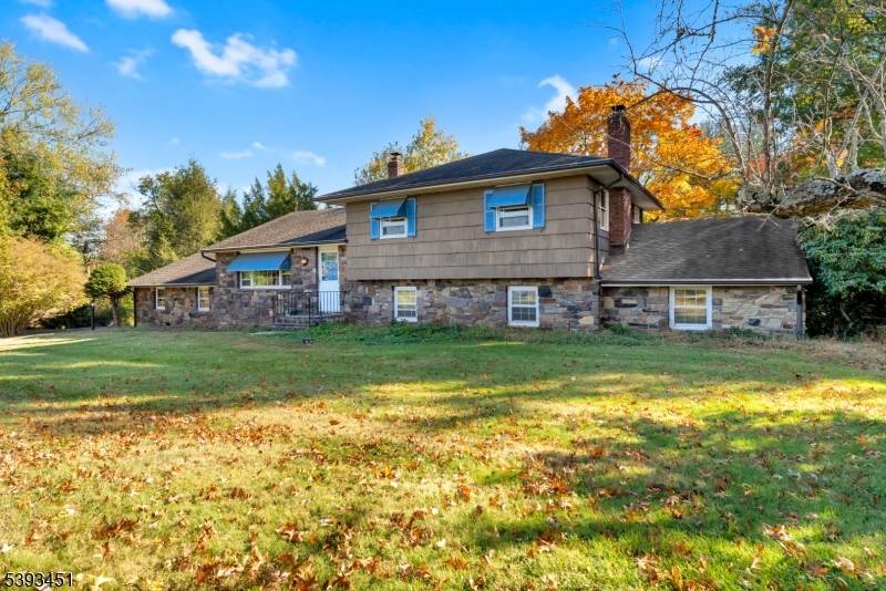 Raritan Twp., NJ 08822,10 Samuel Dr