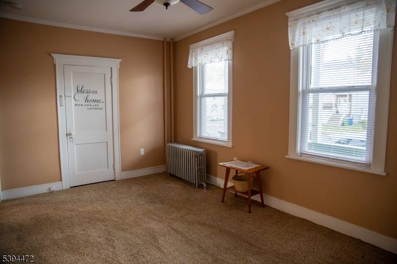 Linden City, NJ 07036,806 Roselle St