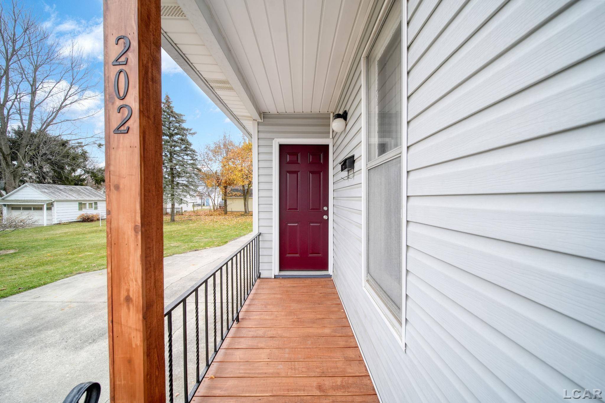 Morenci, MI 49256,202 E Locust RD