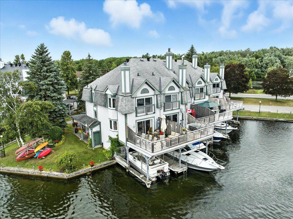 Ramara, ON L0K 1B0,24 Laguna Pkwy #12