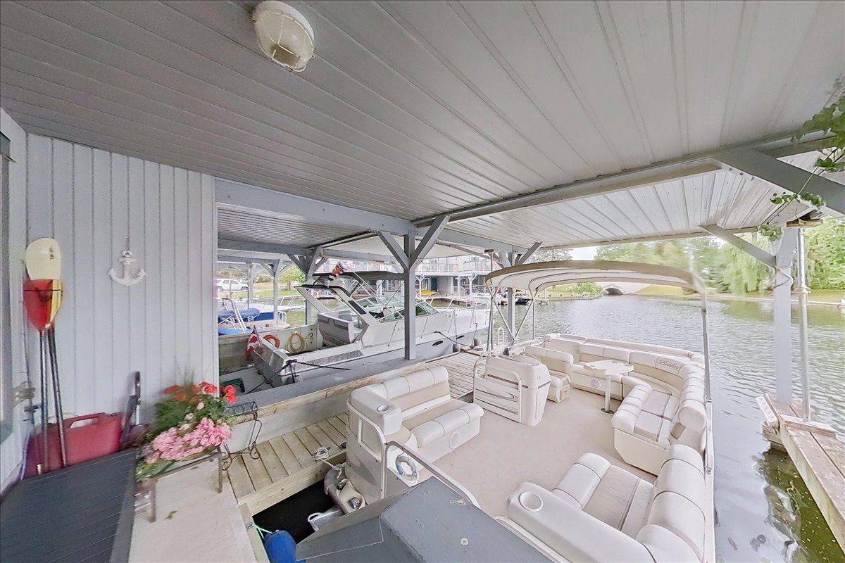 Ramara, ON L0K 1B0,24 Laguna Pkwy #12