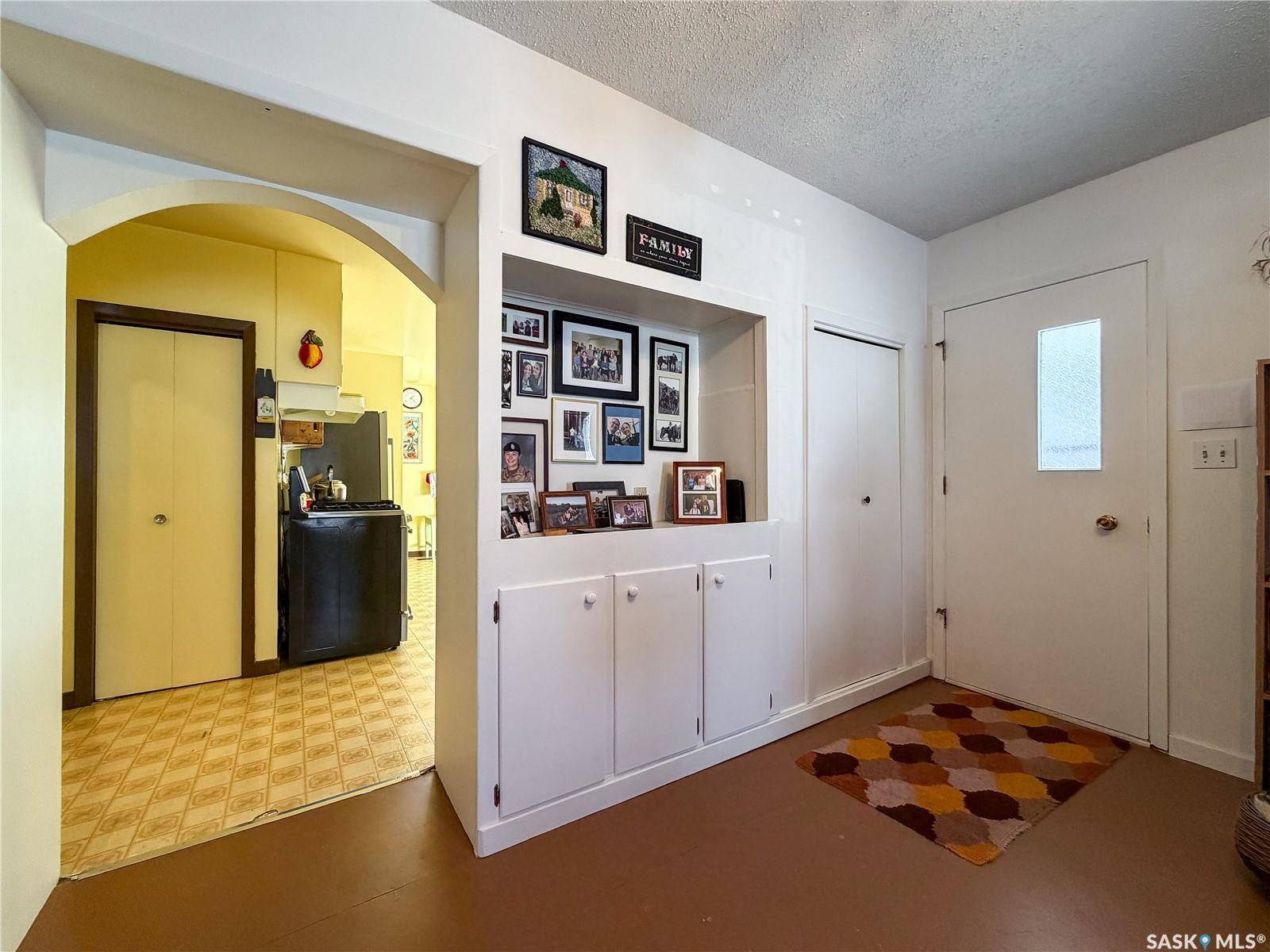 Eastend, SK S0N 0T0,610 Railway STREET