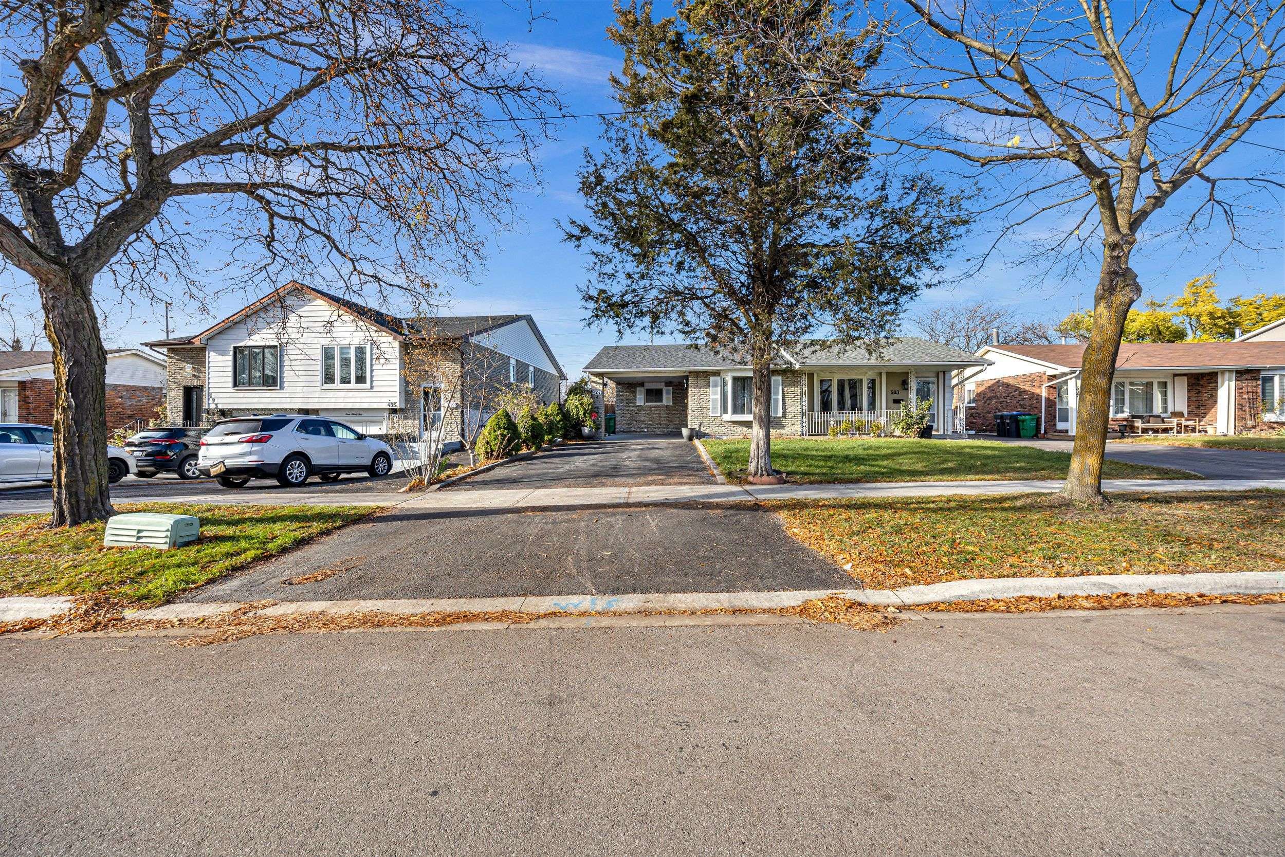 Mississauga, ON L5A 3H7,501 Daralea HTS #Main