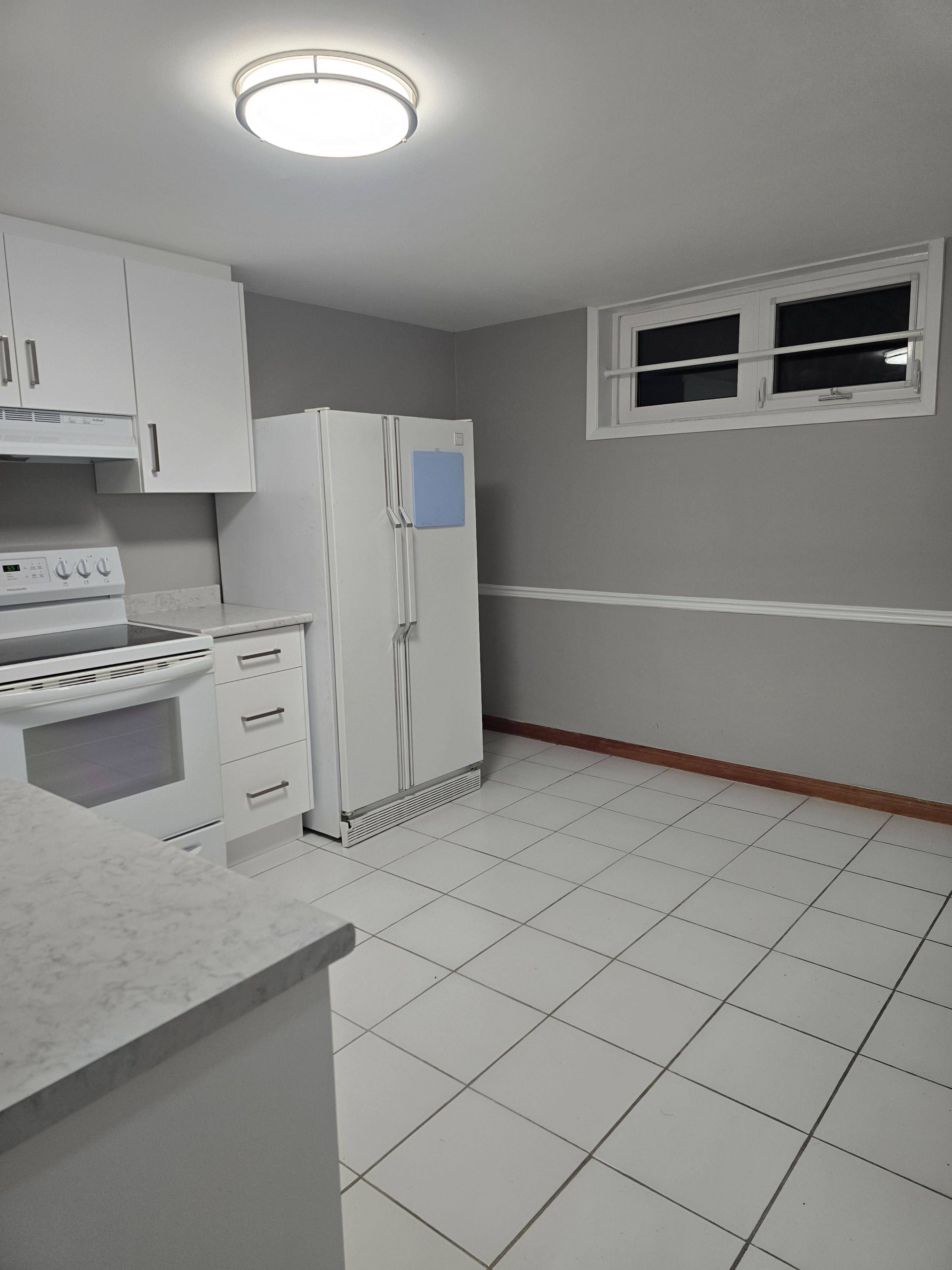 Toronto W04, ON M6L 1Z6,89 Lawnside DR #Basement