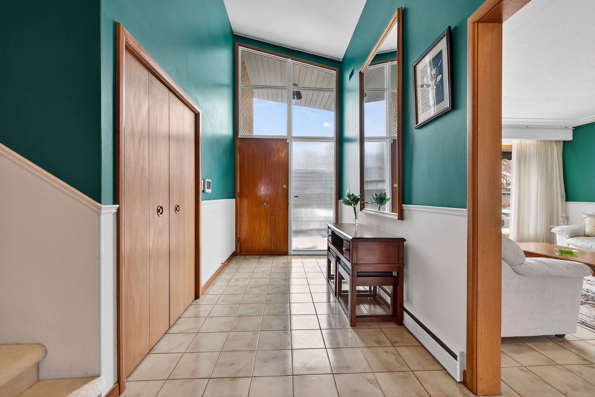 Hamilton, ON L9A 3K5,16 Southill DR