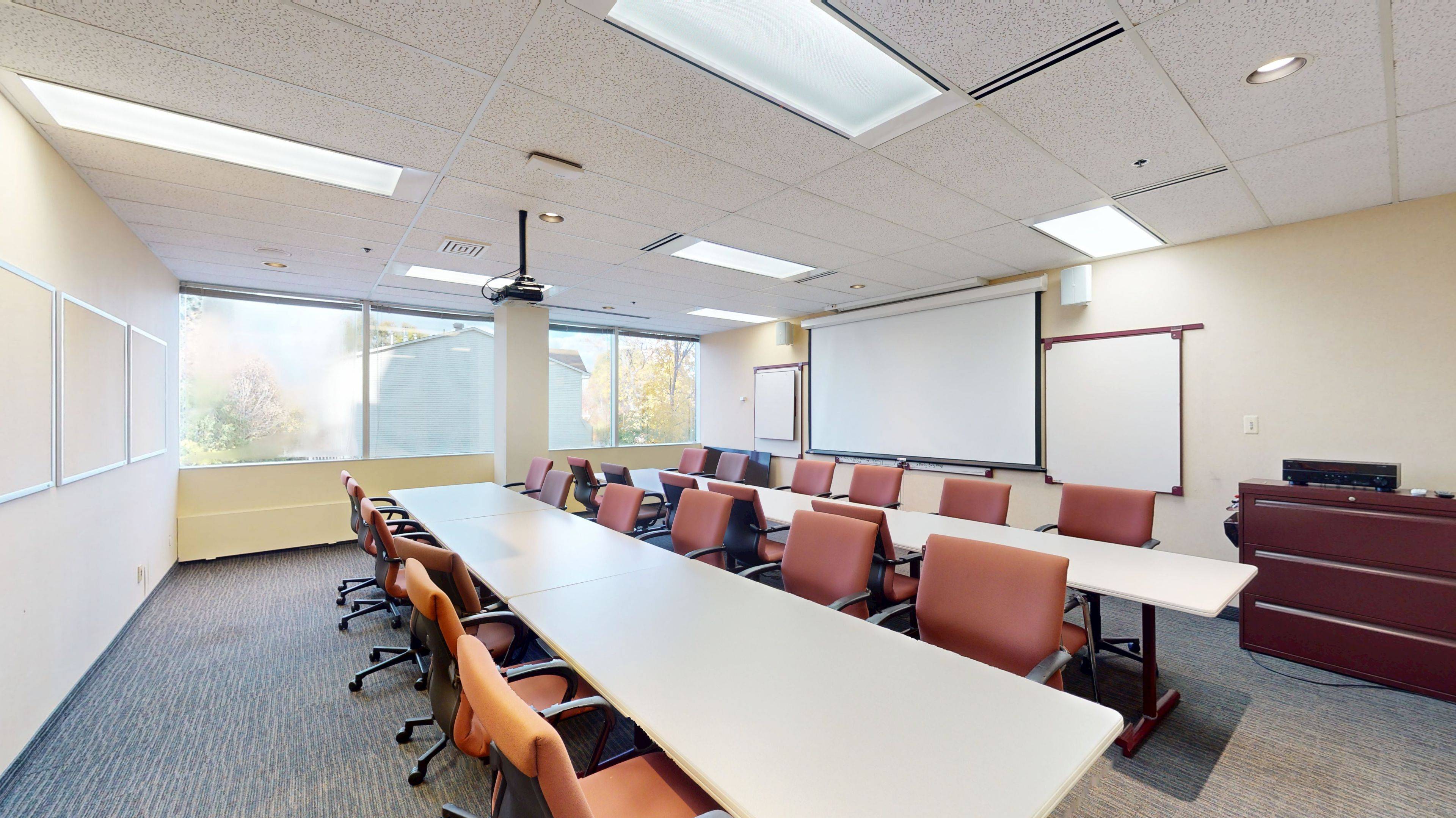 Westboro - Hampton Park, ON K1Z 8R9,1525 Carling AVE #214