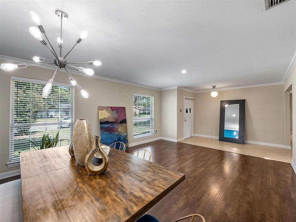 Farmers Branch, TX 75244,3750 Ridgeoak Way