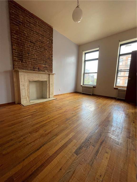 Brooklyn, NY 11215,387 7th AVE