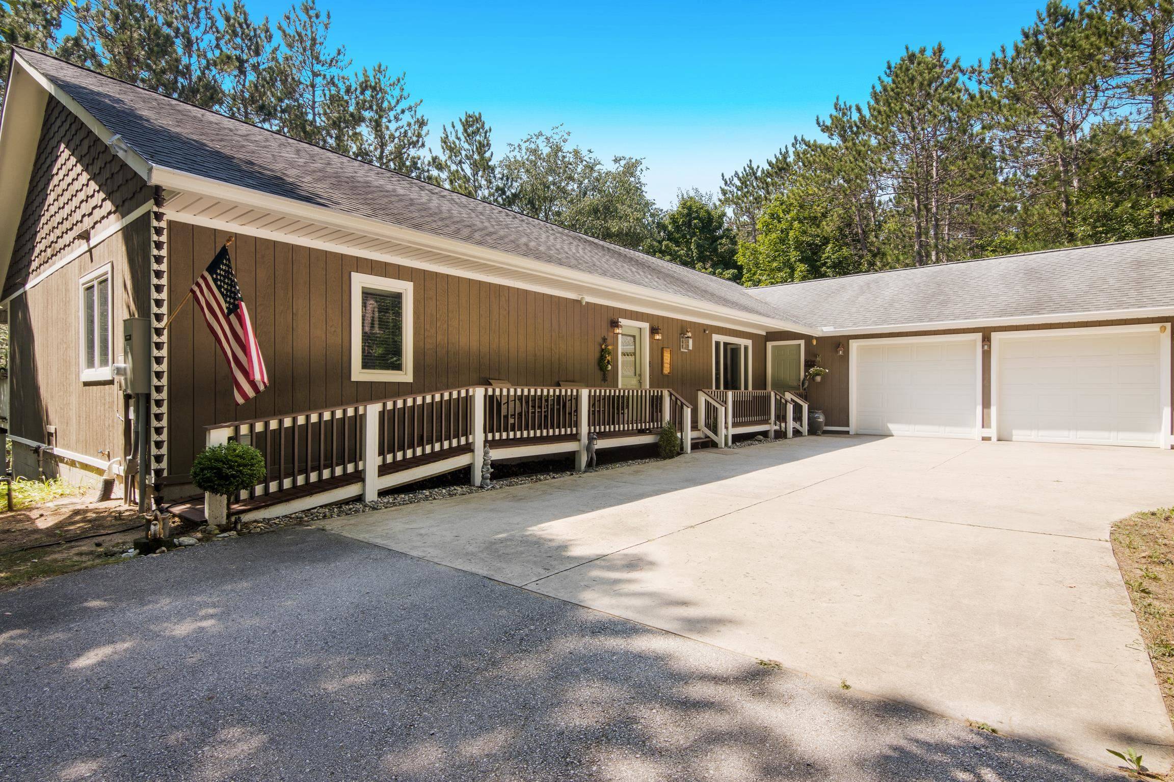 Lake Ann, MI 49650,16355 W Hunt Club RD