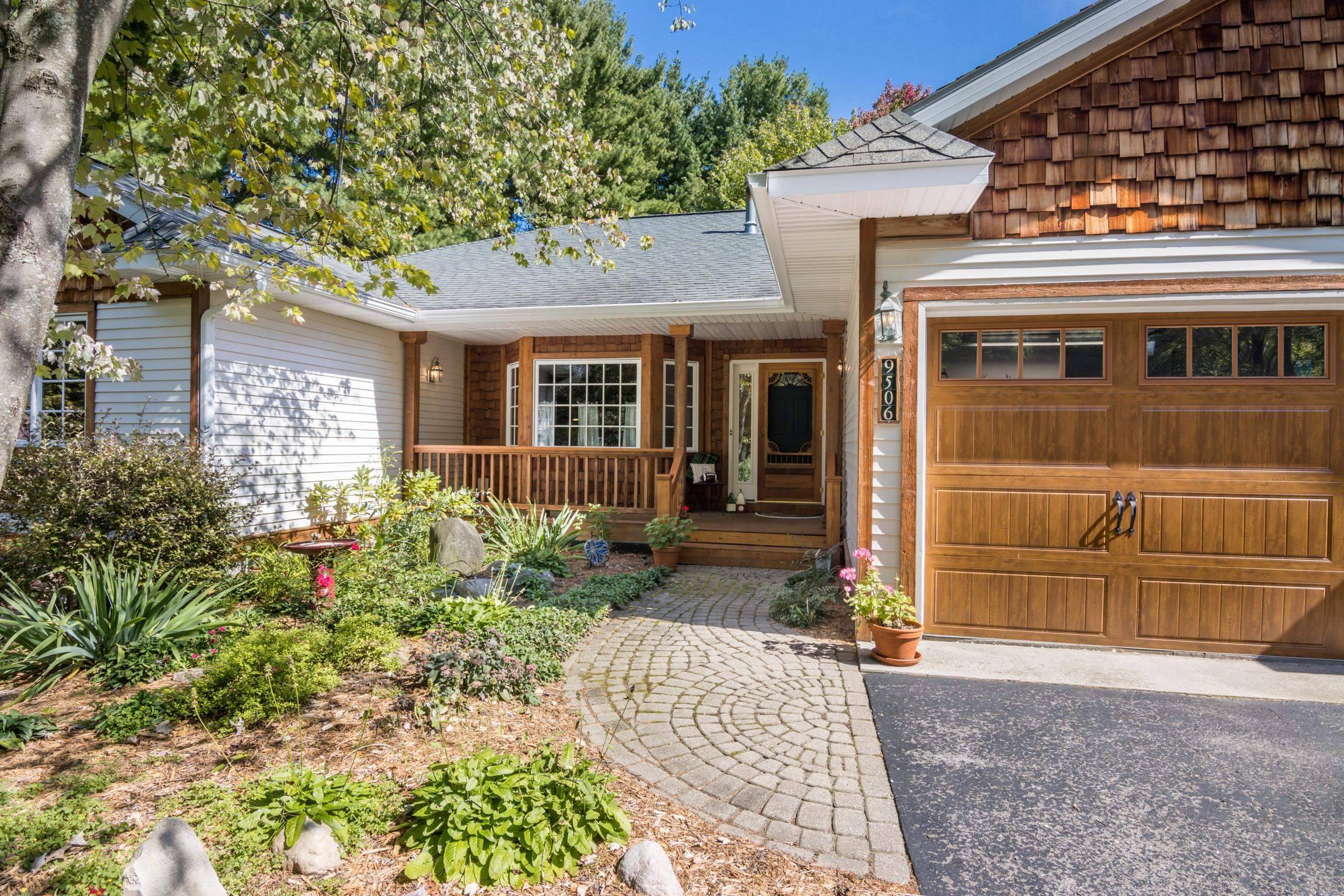 Alden, MI 49612,9506 Lakeside DR