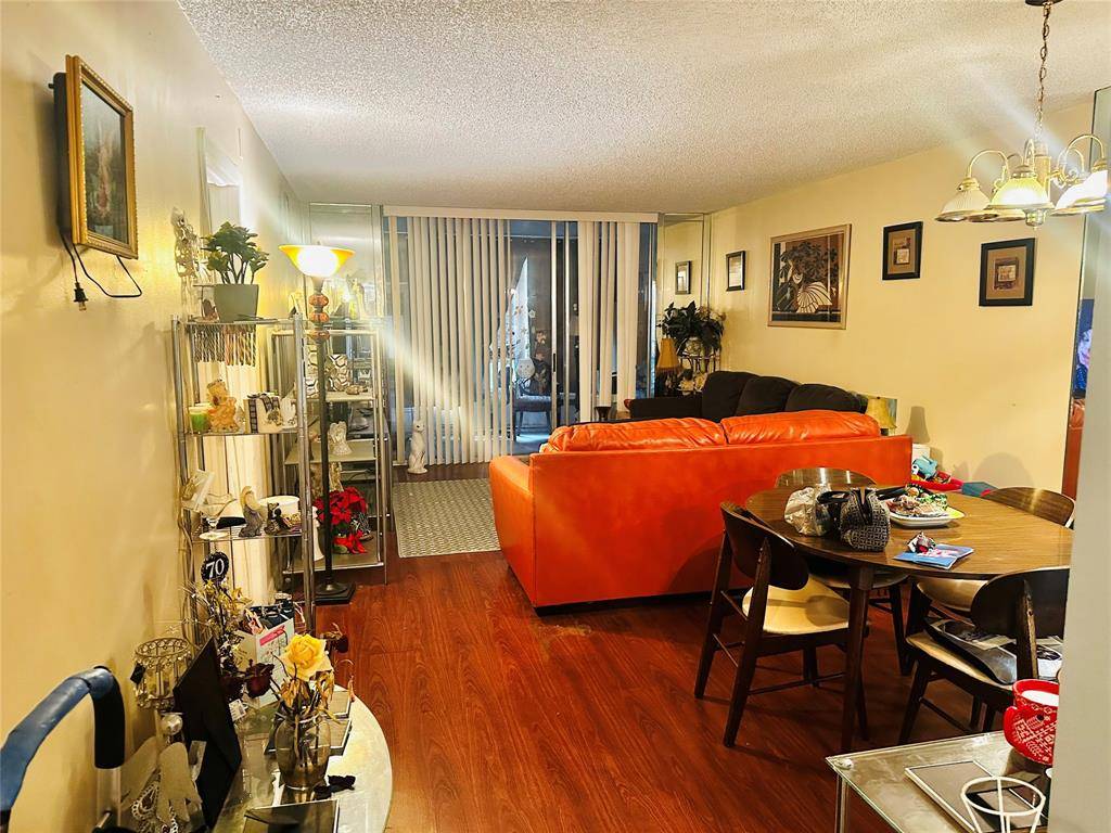 Lauderdale Lakes, FL 33313,3070 NW 48th Ter #307