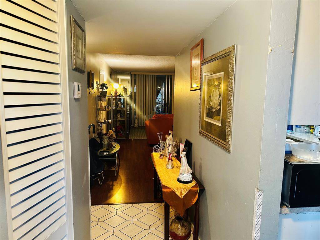 Lauderdale Lakes, FL 33313,3070 NW 48th Ter #307