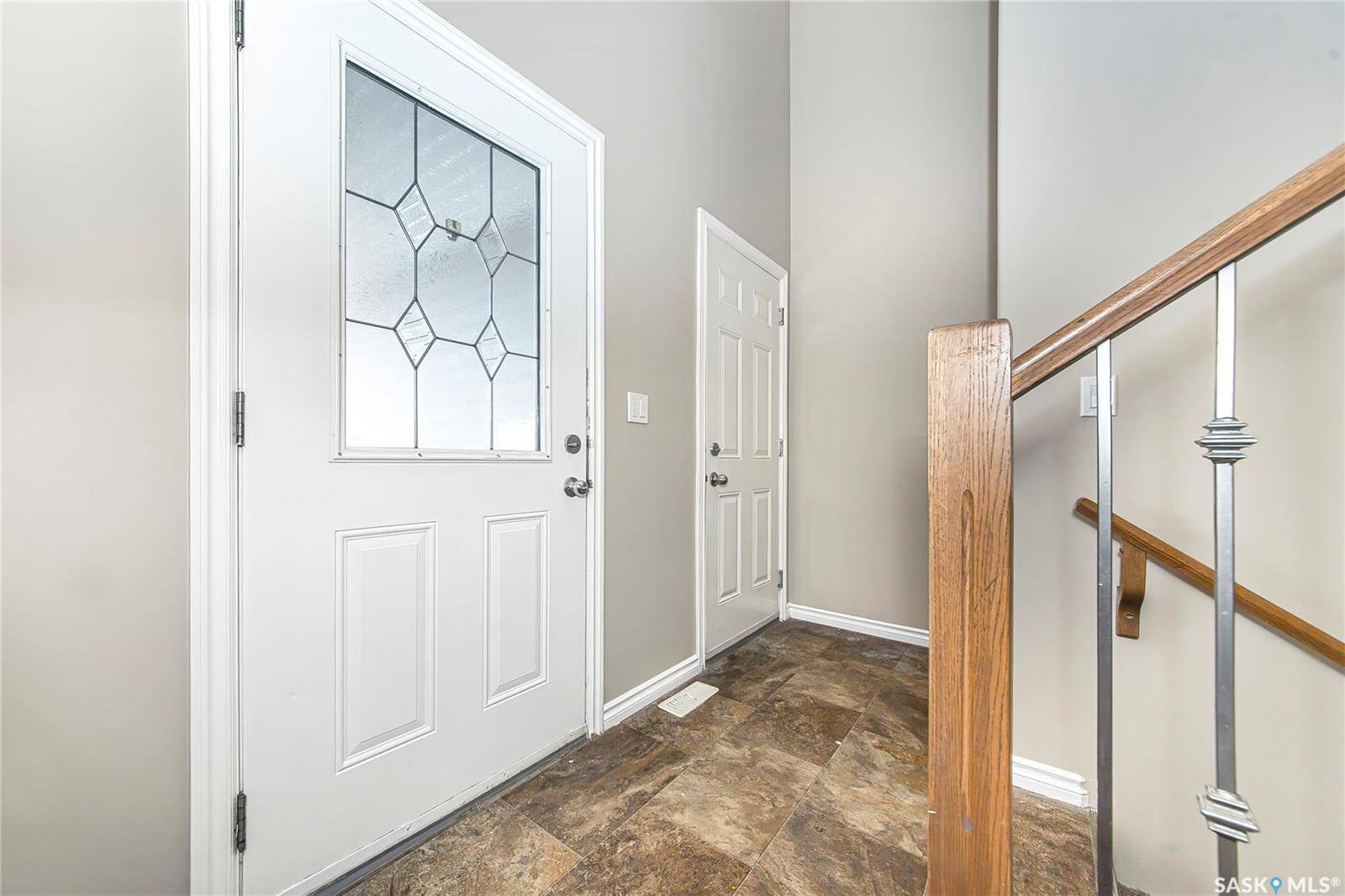 Saskatoon, SK S7R 0J3,211 McCallum WAY