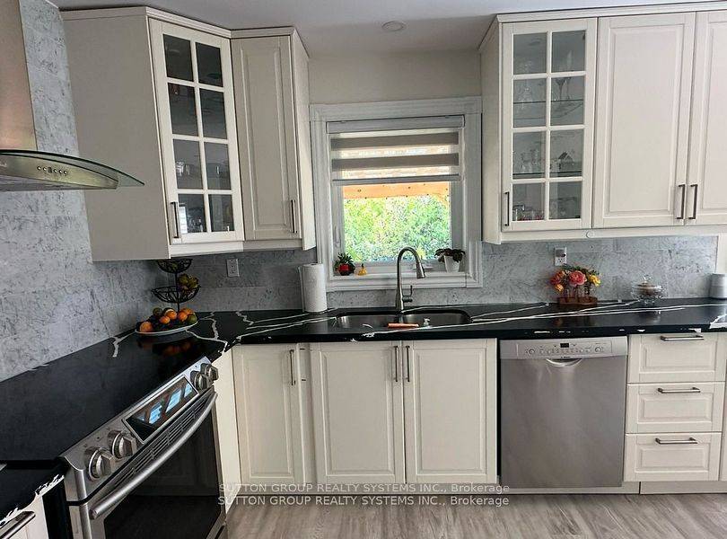 Mississauga, ON L5N 6T6,6807 Gracefield DR W