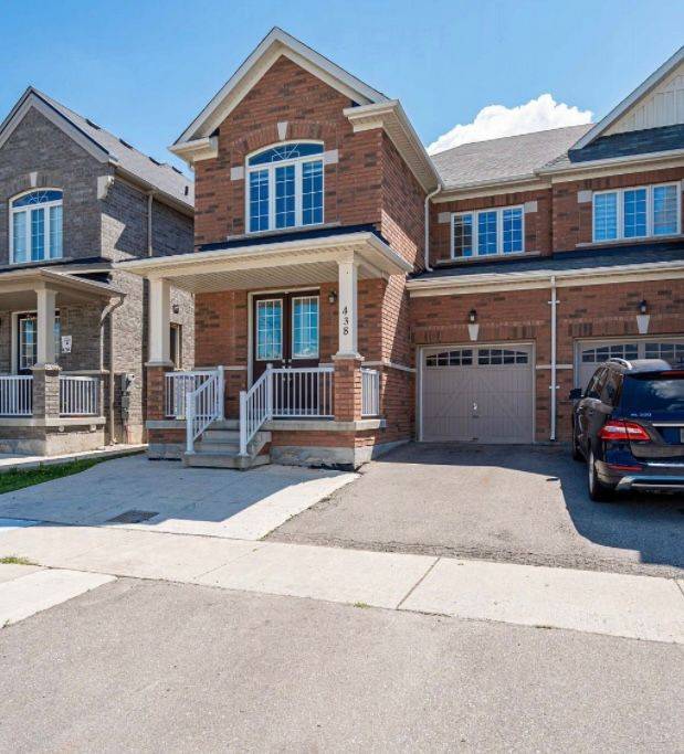 Brampton, ON L6X 5K1,438 Royal West DR