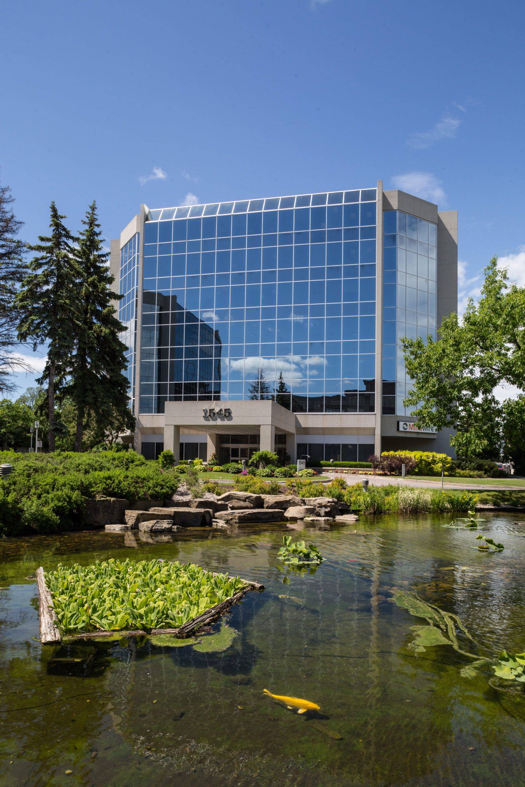 Westboro - Hampton Park, ON K1Z 8R1,1565 Carling AVE #202