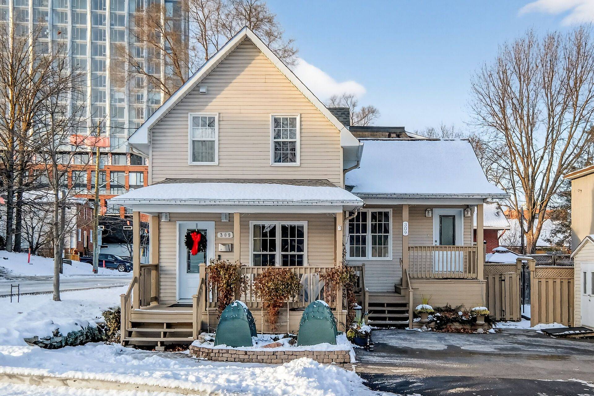 Westboro - Hampton Park, ON K1Z 6V2,309 Elmgrove AVE