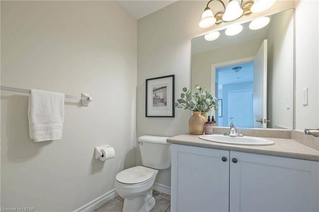 London North, ON N6G 5K3,774 REEVES AVE