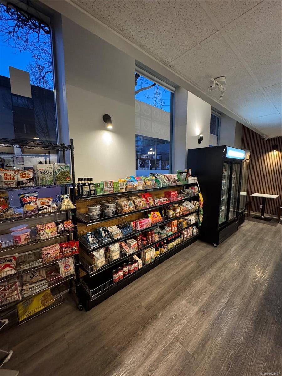 Victoria, BC V8W 1H2,888 Fort St