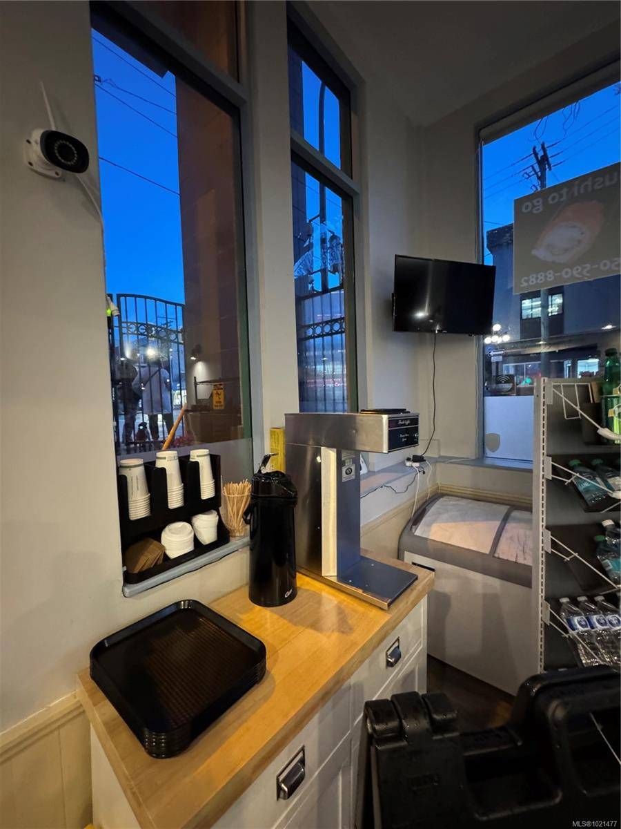 Victoria, BC V8W 1H2,888 Fort St