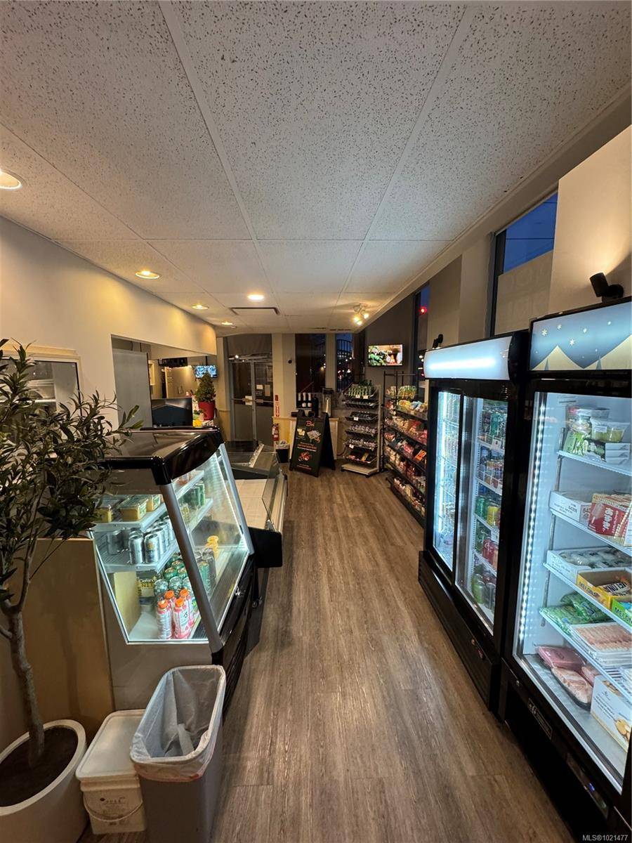 Victoria, BC V8W 1H2,888 Fort St