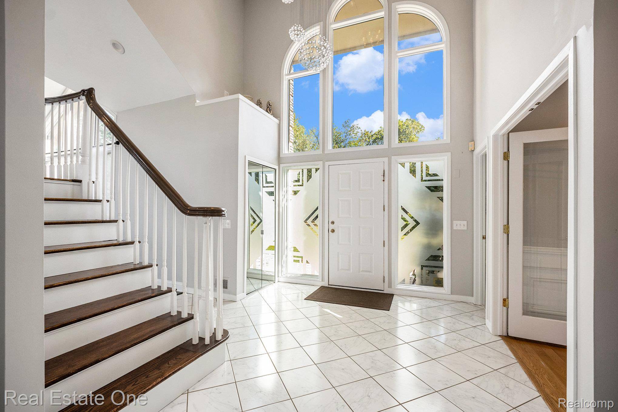 Rochester, MI 48306,5772 N Rochester RD