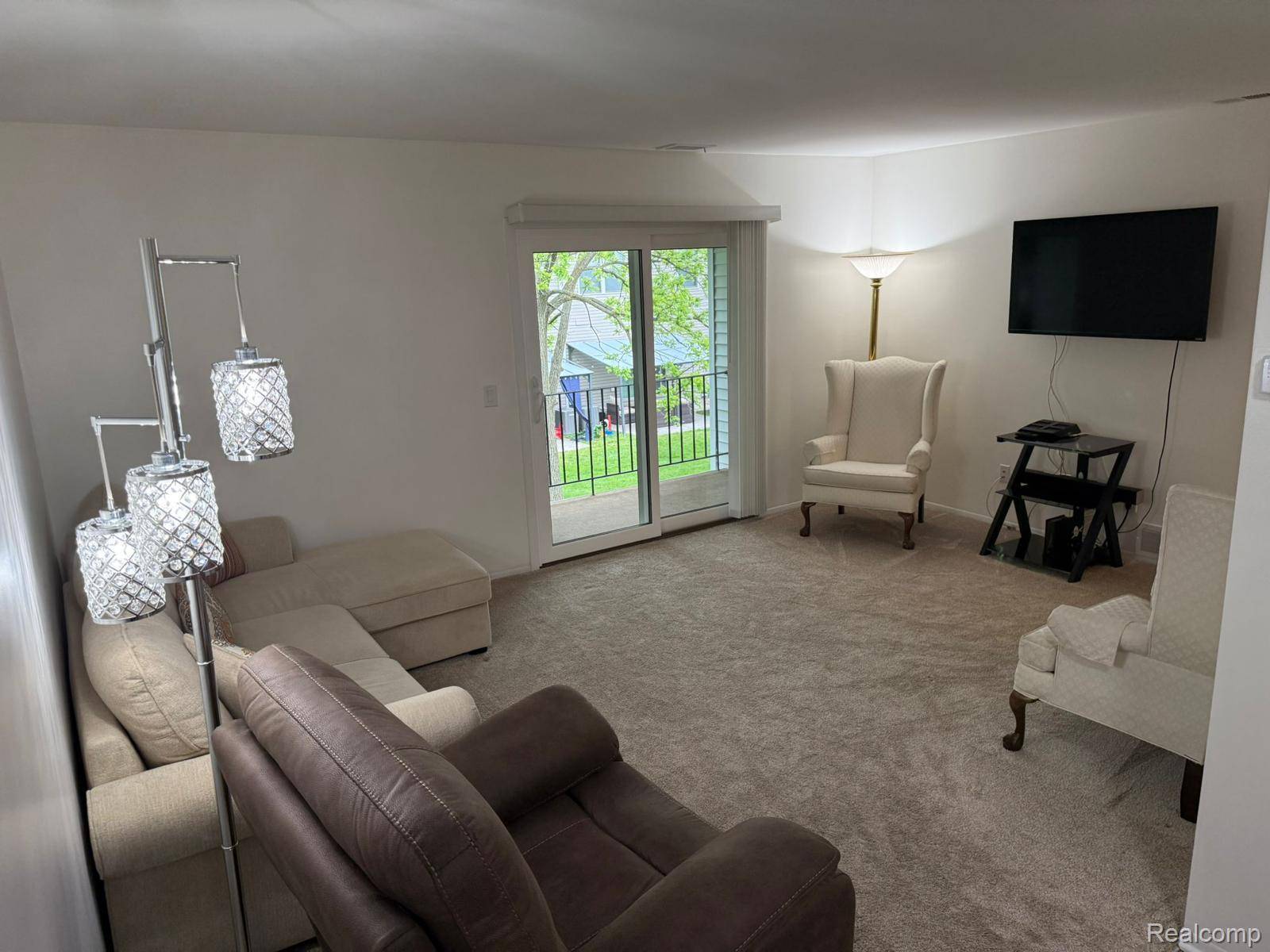 Farmington Hills, MI 48336,23414 Middlebelt RD