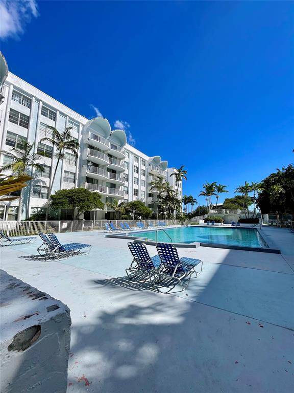 Miami, FL 33169,494 NW 165th Street Rd #C108