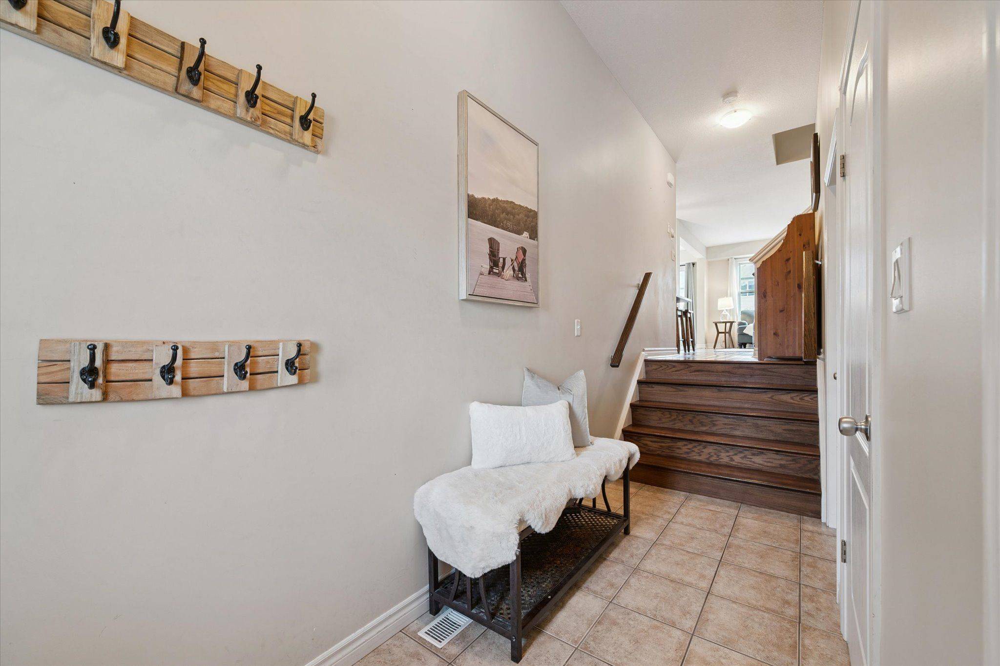 Guelph, ON N1E 0H8,120 Creighton AVE