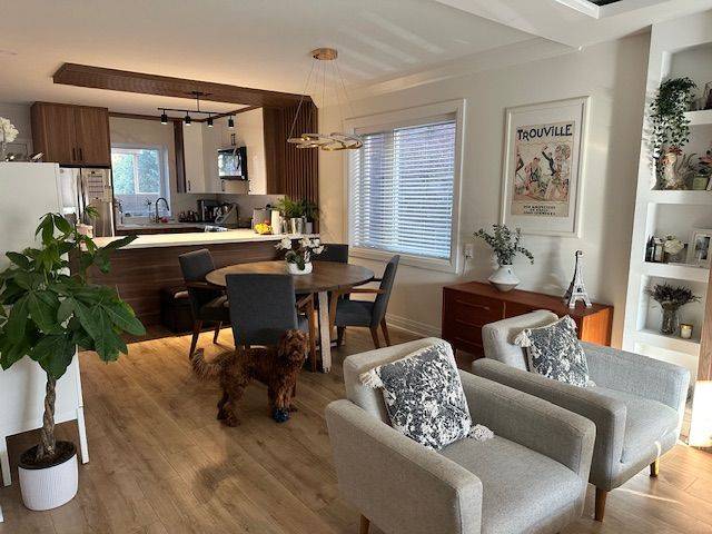 Toronto C04, ON M5M 3C5,34 Unsworth (Upper) AVE