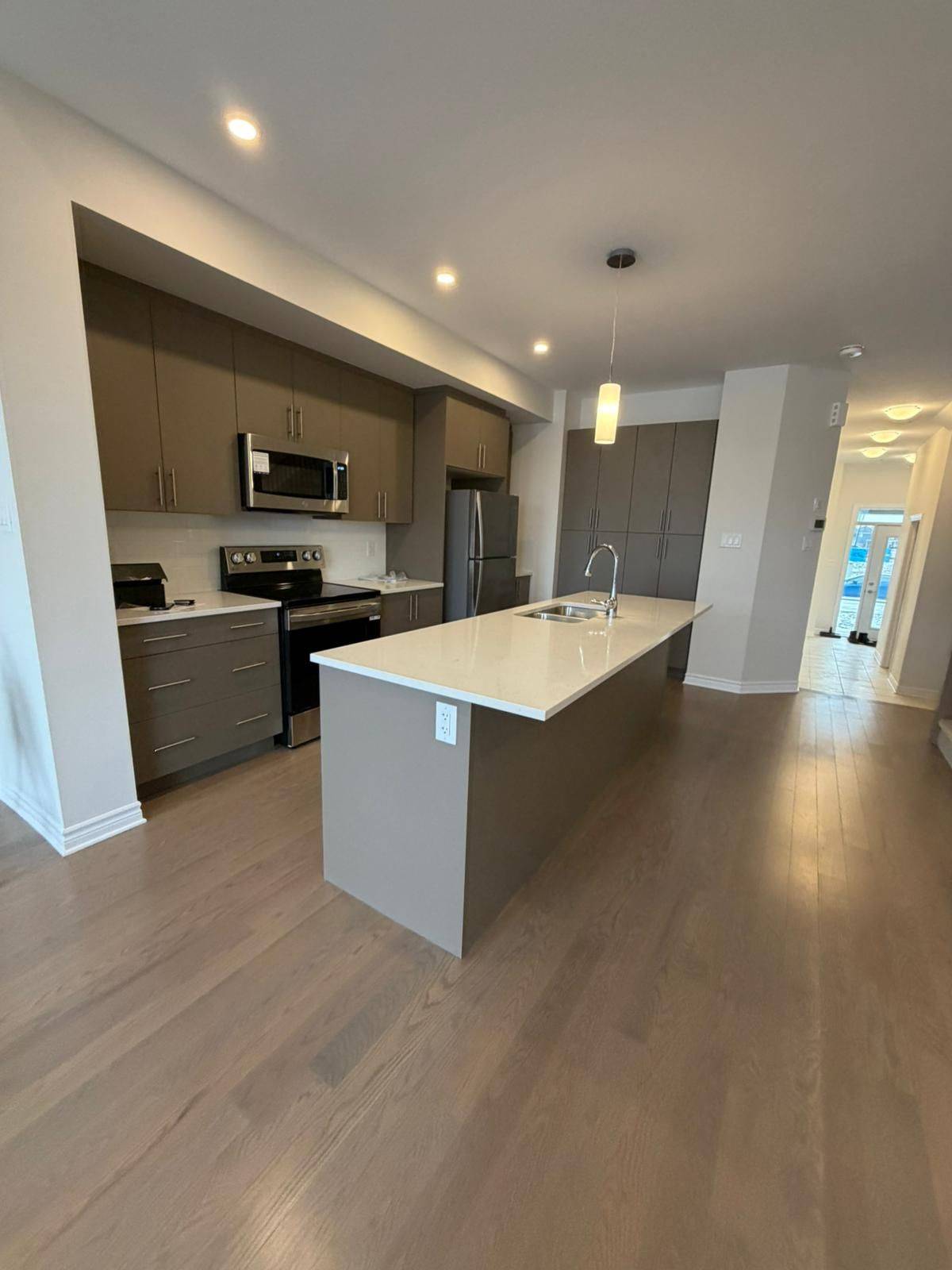 Orleans - Cumberland And Area, ON K4A 0C6,705 Montrichard RD