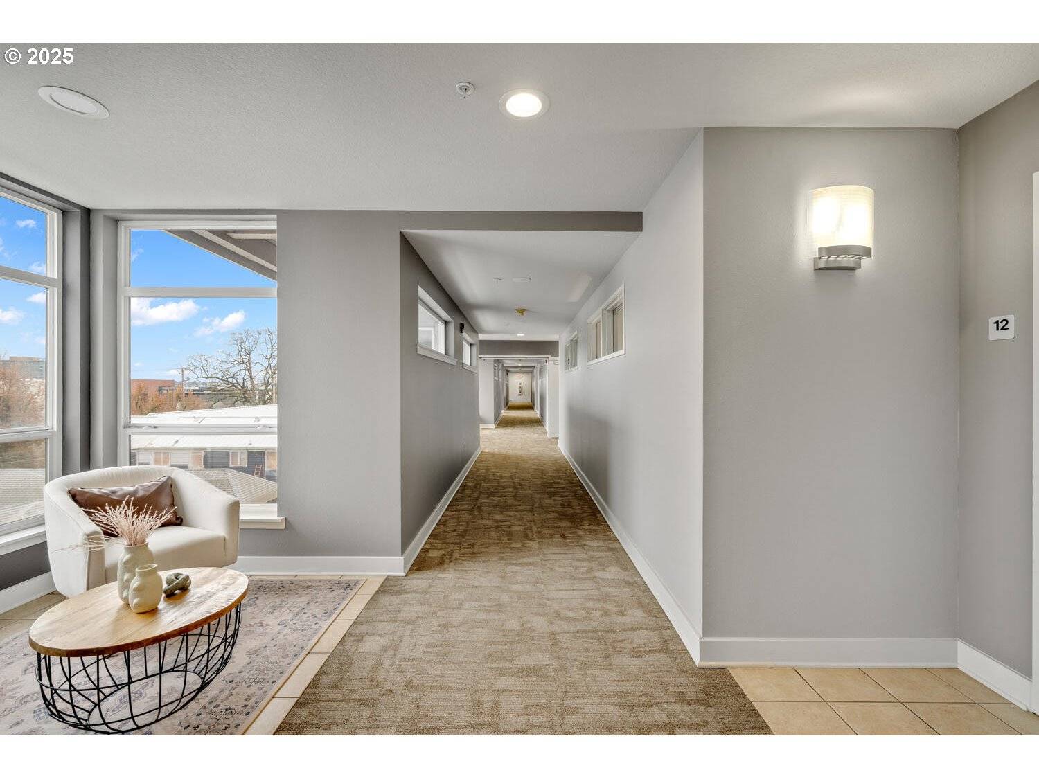 Portland, OR 97210,2327 NW NORTHRUP ST #12