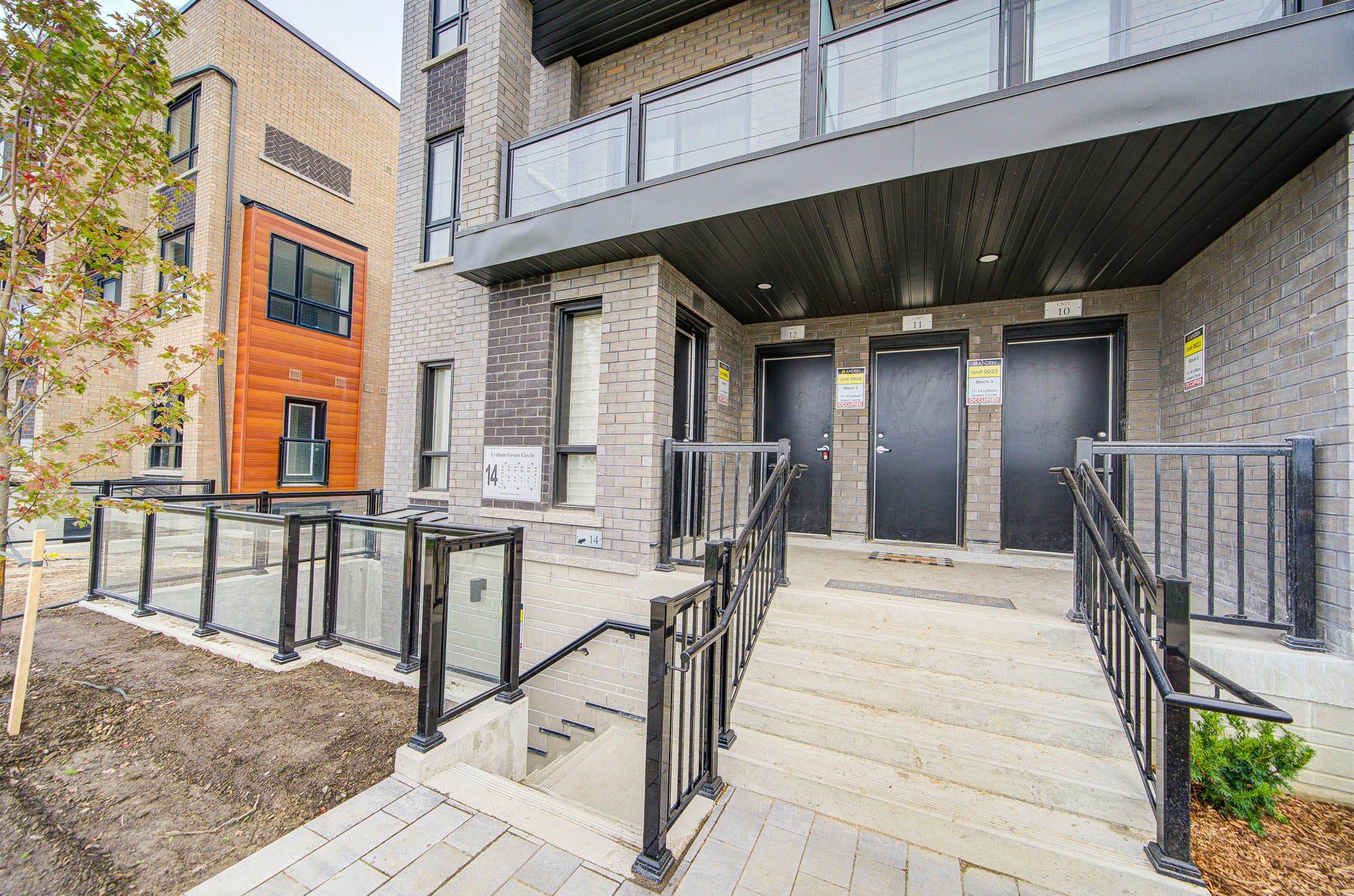 Newmarket, ON L3Y 0H3,14 Lytham Green CIR #12