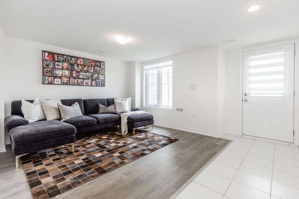 Wasaga Beach, ON L9Z 0K3,17 Sama WAY