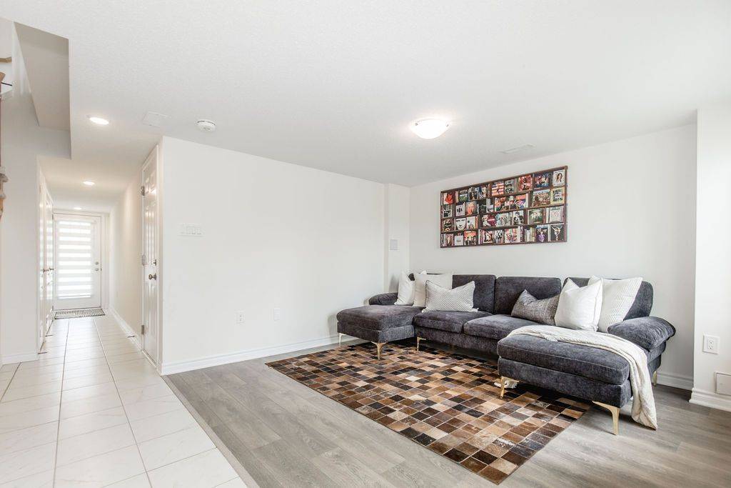 Wasaga Beach, ON L9Z 0K3,17 Sama WAY