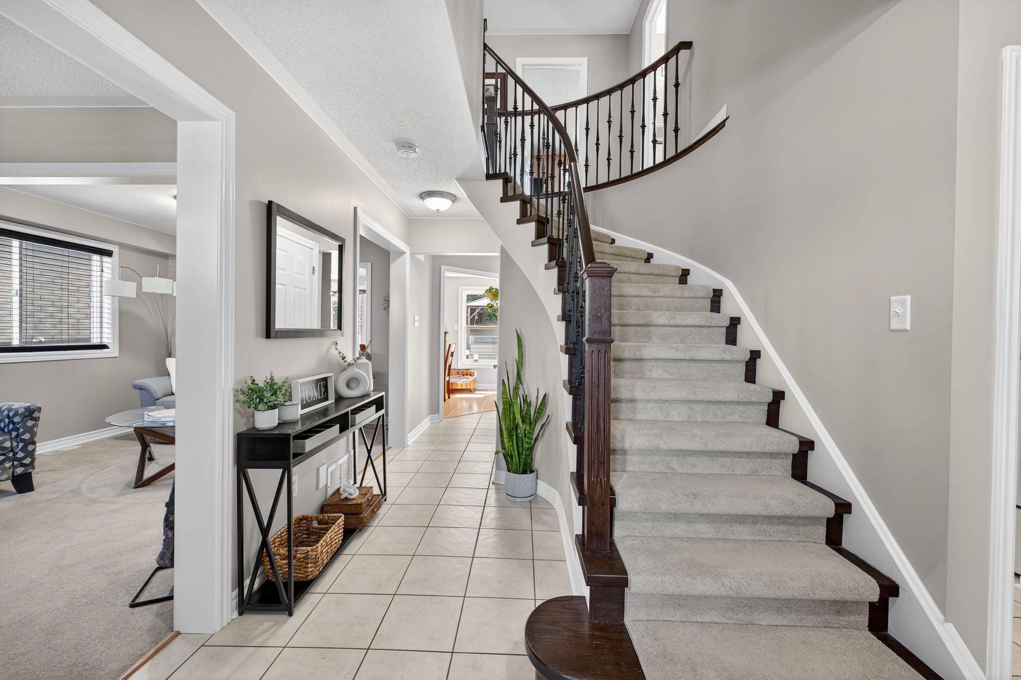 Barrie, ON L4N 0X4,56 Bird ST