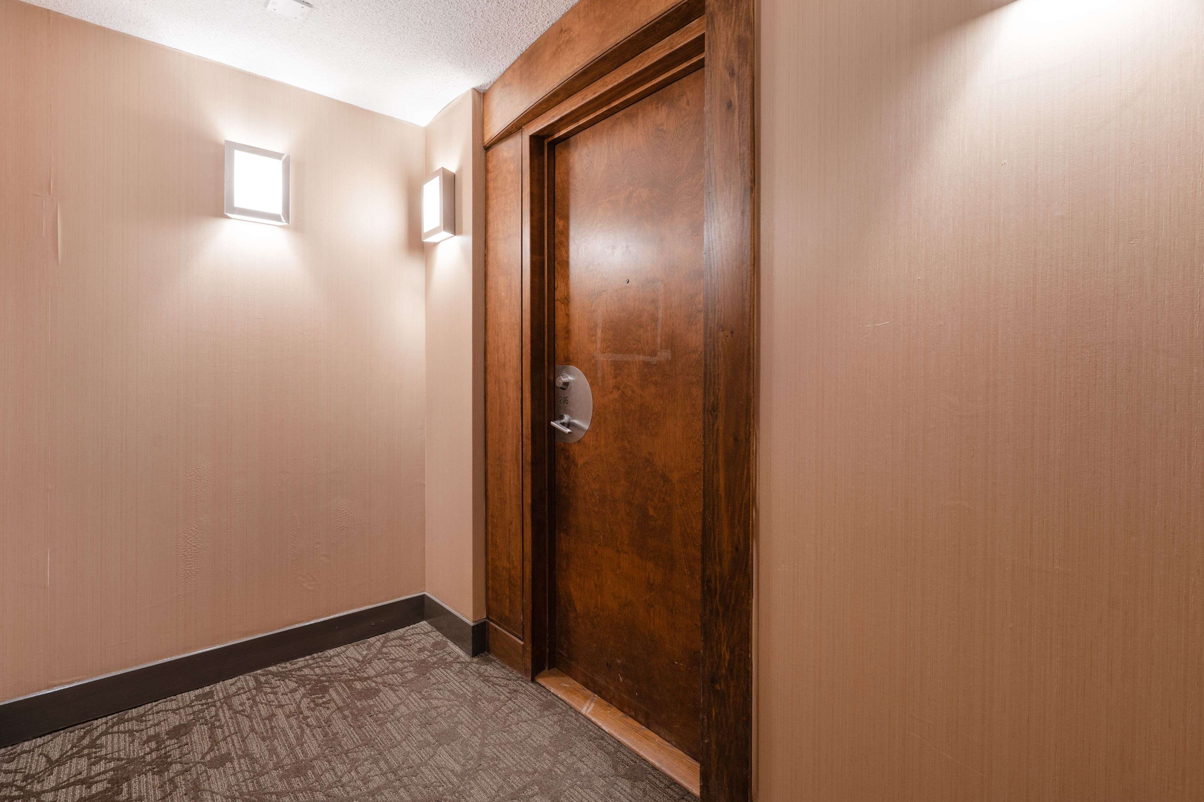 Mississauga, ON L5B 4M7,3880 Duke Of York BLVD #2116