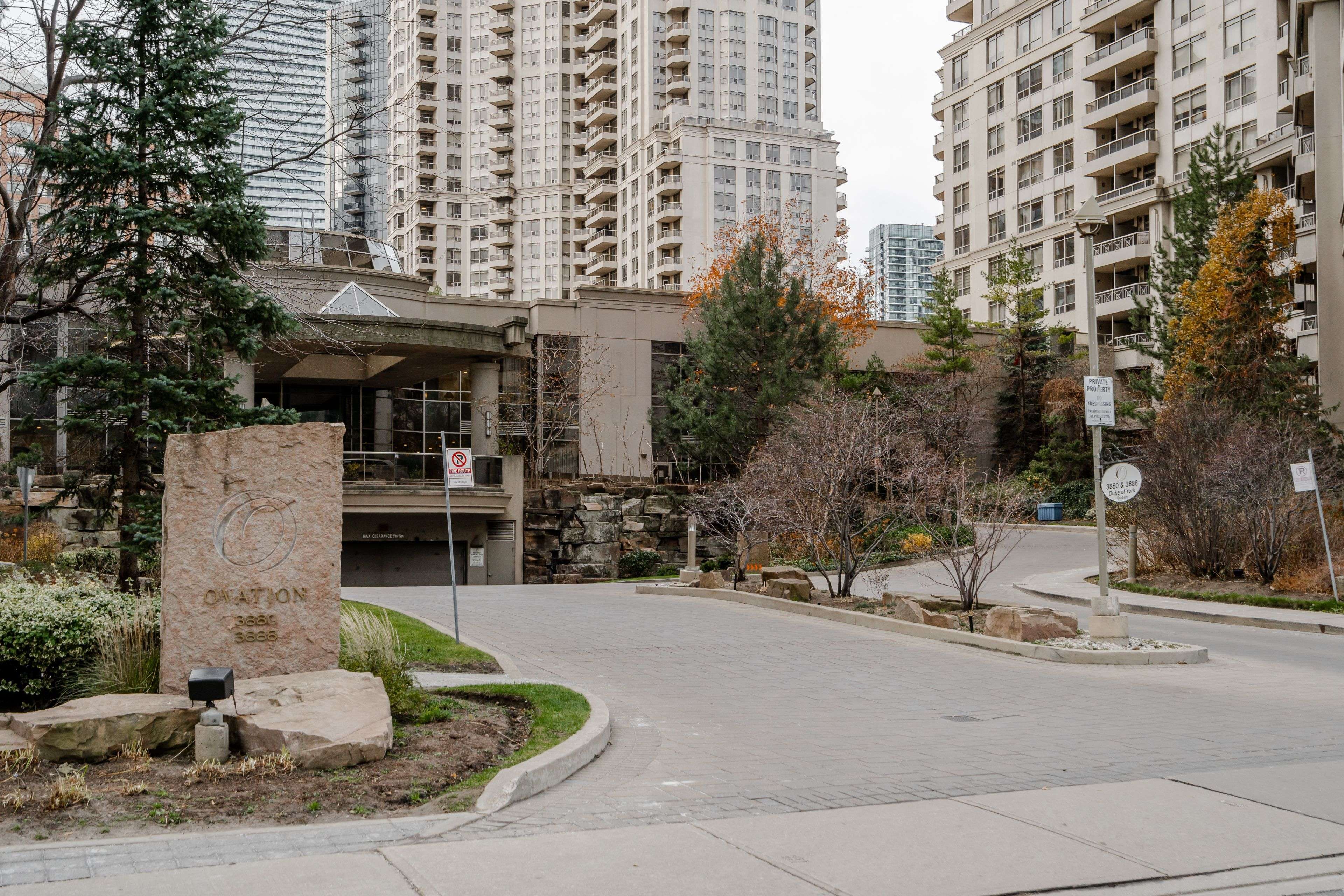 Mississauga, ON L5B 4M7,3880 Duke Of York BLVD #2116