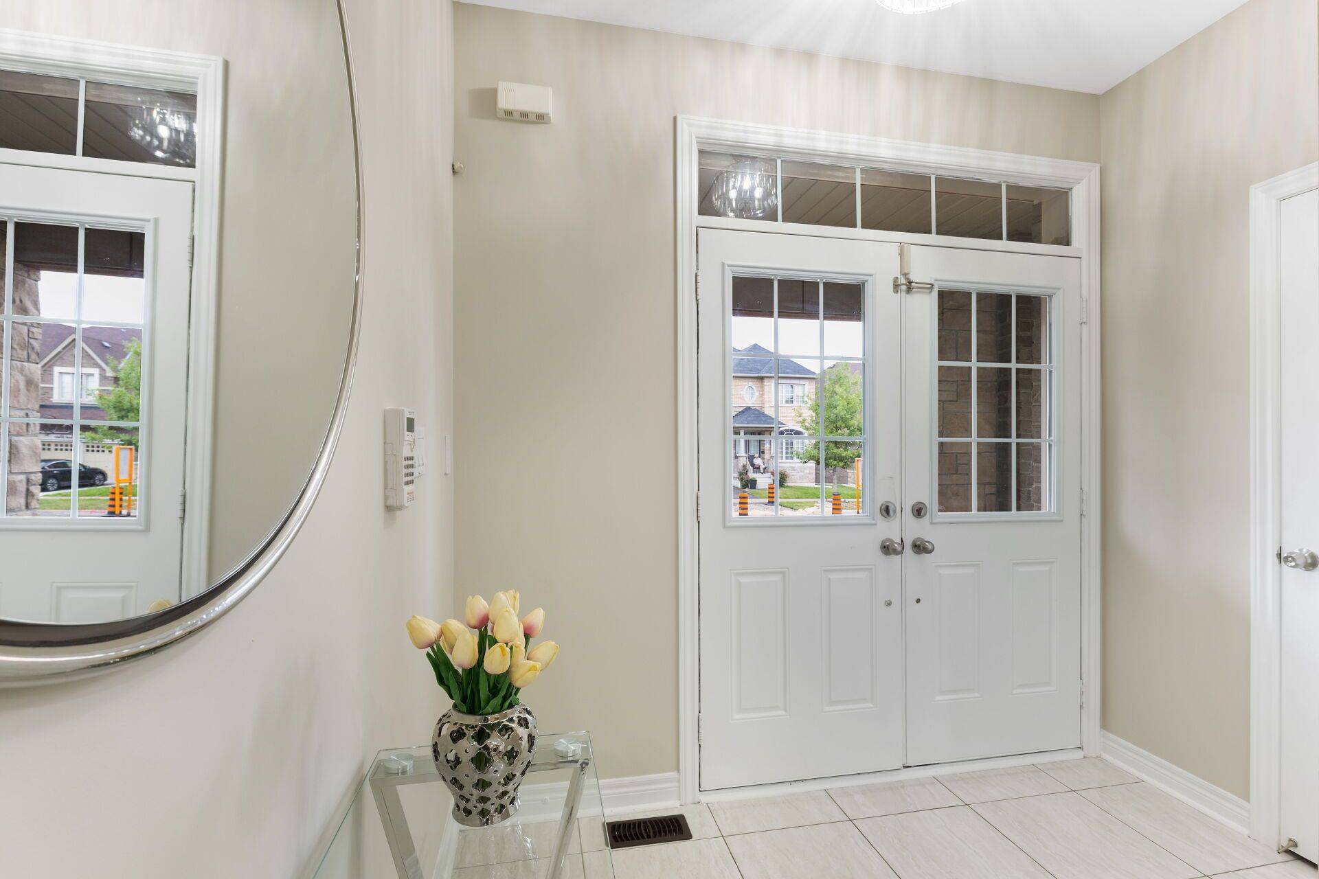 Brampton, ON L6R 3Y9,20 Russell Creek DR