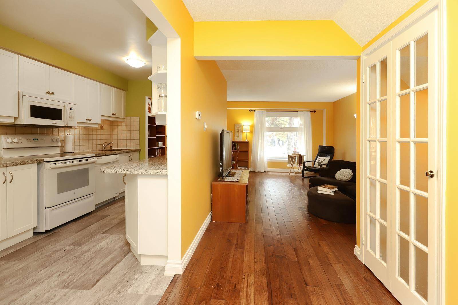 Oakville, ON L6H 5C8,1214 KIRSTIE CT #61