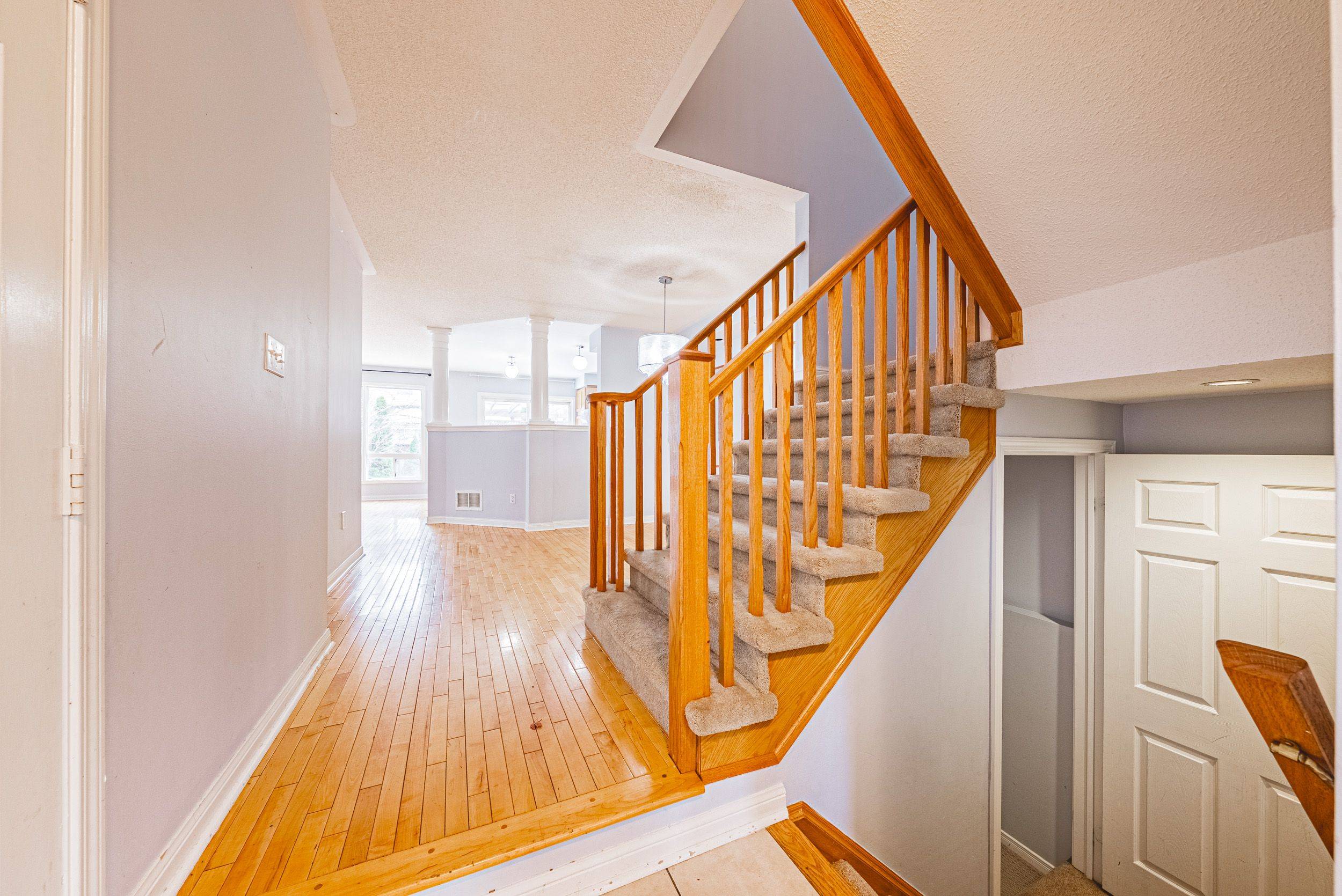 1133 Barclay CIR, Milton, ON L9T 5V9