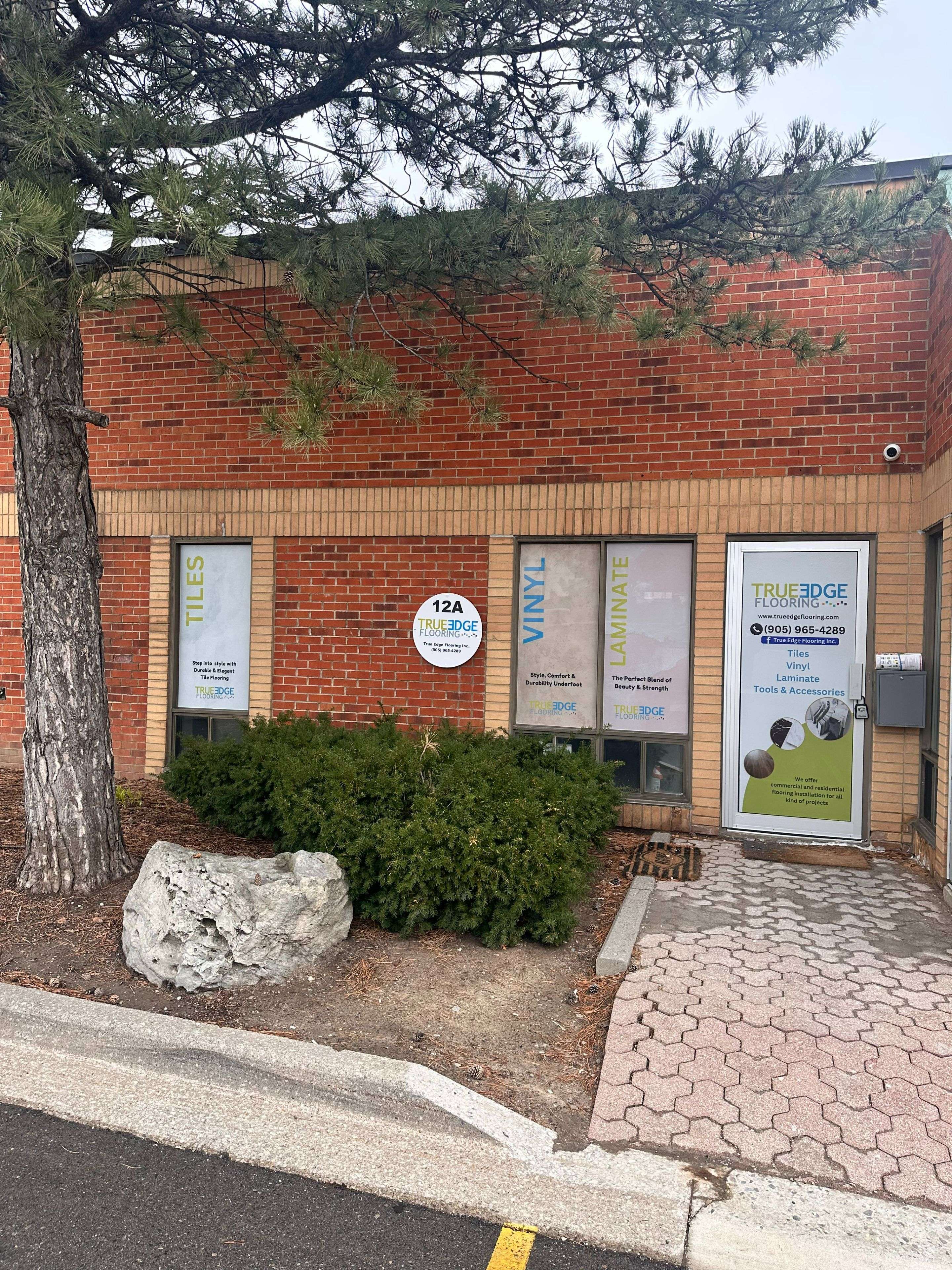 Mississauga, ON L4W 2S7,1200 Aerowood DR #12A