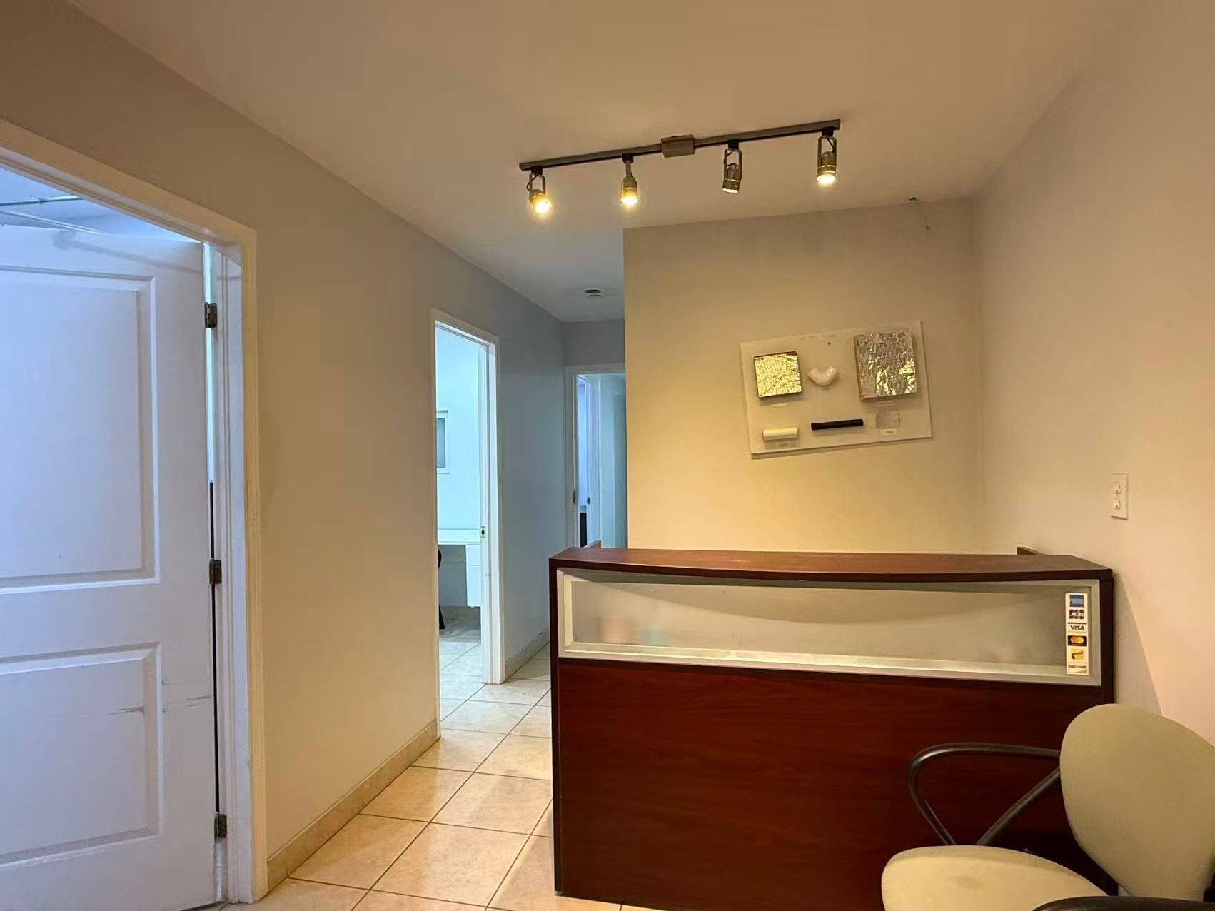 Mississauga, ON L5T 1E1,1662 Bonhill RD #19